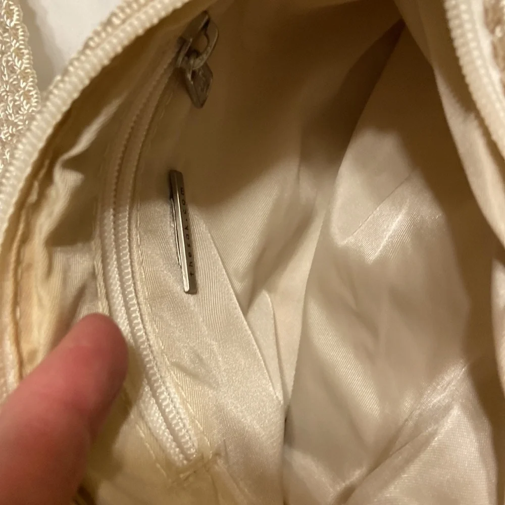 The SAK little beige crossbody or shoulder bag. Excellent condition! - Picture 6 of 7